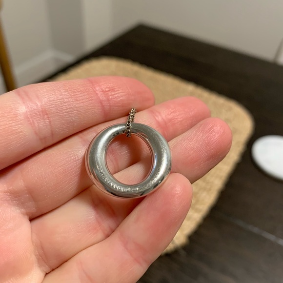 Tiffany & Co Elsa Peretti Sevillana Necklace on Tiffany & Co Elsa Peretti chain - Picture 4 of 6